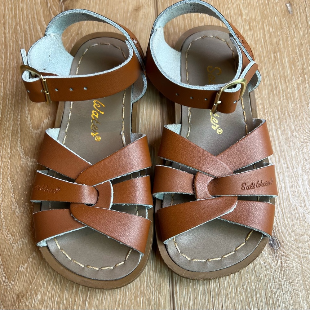 Saltwater Sandals EUC toddler size 9